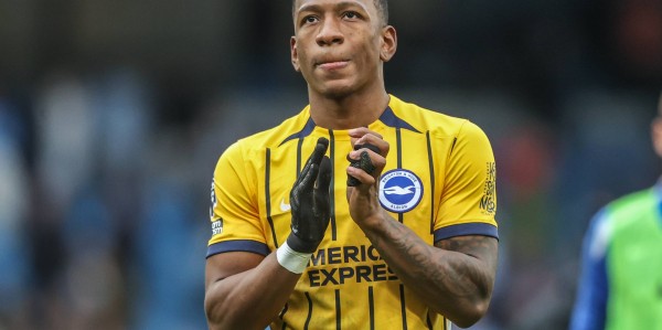 记者：米兰接近签下埃斯图皮尼安，已经与布莱顿和球员达成协议