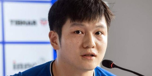 樊振东德甲遭遇两连败，揭开他的真实处境，球迷说得没错！