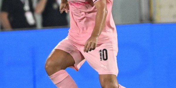 曼城欧冠大名单出炉：瓜迪奥拉全军出击，豪华阵容剑指冠军